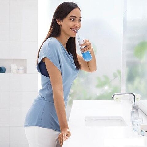 Ирригатор Braun Oral-B Aquacare 4 Pro-Expert MDH20.016.2