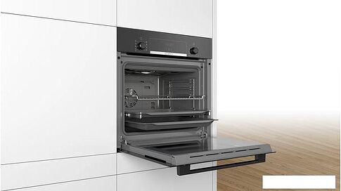 Электрический духовой шкаф Bosch Serie 4 HBF534EB0Q