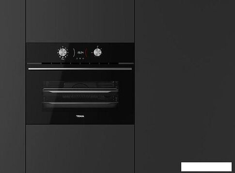 Электрический духовой шкаф TEKA HLC 8406 BK AirFry