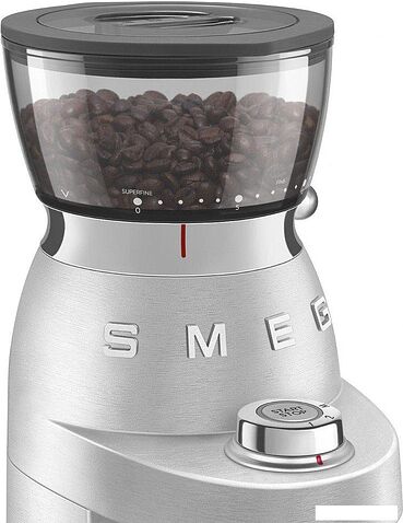 Электрическая кофемолка Smeg CGF02SSEU