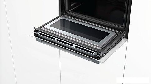 Духовой шкаф Bosch CMG633BW1