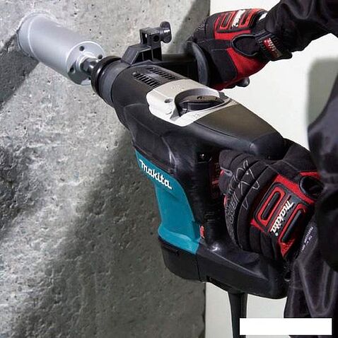 Перфоратор Makita HR3200C
