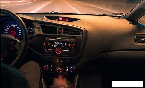 USB-магнитола Sony DSX-B700