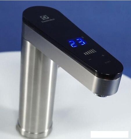 Водонагреватель Electrolux Taptronic Prime