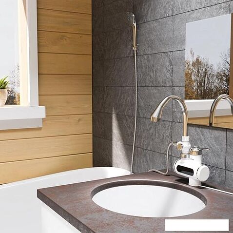 Проточный электрический водонагреватель кран+душ Mixline WH-004 (белый)