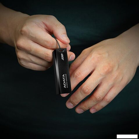 Внешний накопитель ADATA SC610 2TB SC610-2000G-CBK/RD