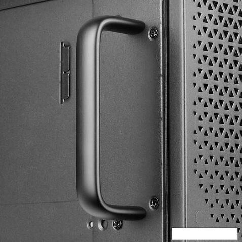 Корпус SilverStone RM44