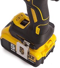 Дрель-шуруповерт DeWalt DCD796P2 (с 2-мя АКБ 5 Ah)