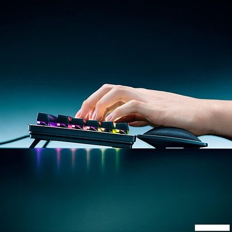 Подставка под запястье Razer Ergonomic Wrist Rest Pro