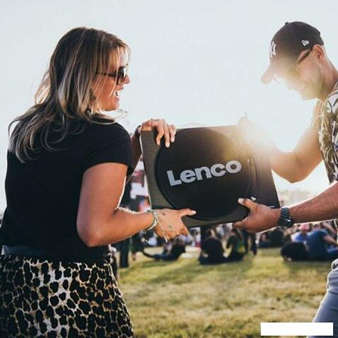 Виниловый проигрыватель Lenco LS-10BK