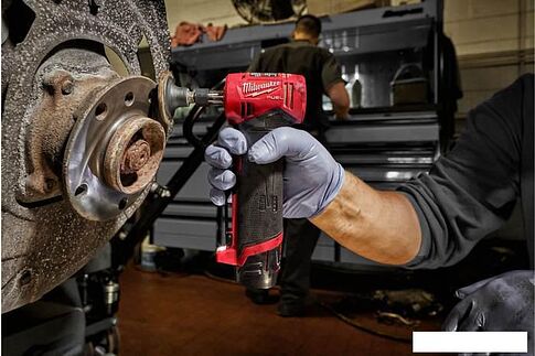 Угловая шлифмашина Milwaukee M12 FUEL FDGA-0 4933471438 (без АКБ)