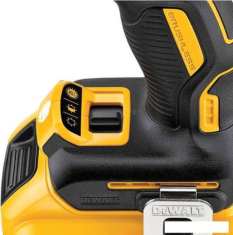 Ударная дрель-шуруповерт DeWalt DCD796E2T (с 2-мя АКБ, кейс)