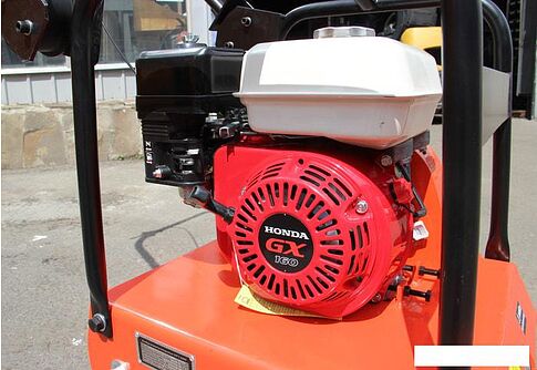 Виброплита Impulse VP120H