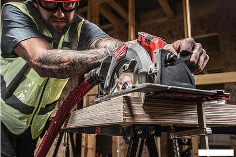 Дисковая (циркулярная) пила Milwaukee M18FCS66GR3-0 4933493491 (без АКБ)