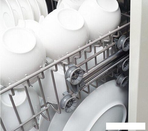 Отдельностоящая посудомоечная машина Hansa ZWM627WH