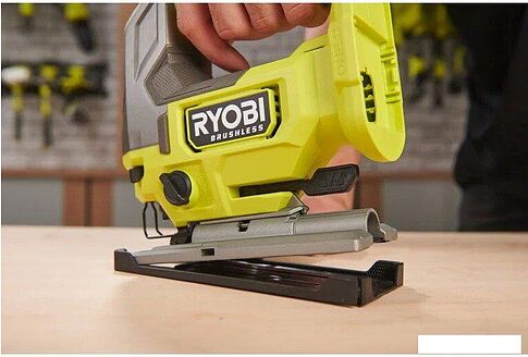 Электролобзик Ryobi RJS18BL-0 5133006499 (без АКБ)