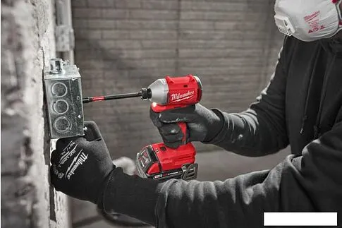 Винтоверт Milwaukee M18 M18BLIDR-0X 4933492842 (без АКБ, кейс)