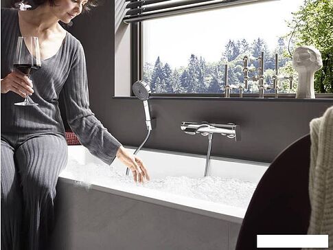 Душевая лейка Hansgrohe Pulsify Select 105 3jet Activation 24100000 (хром)