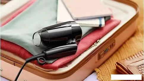 Фен Philips EssentialCare BHC010/10