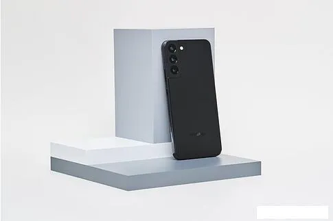 Смартфон Samsung Galaxy S22+ 5G SM-S906B/DS 8GB/128GB (черный фантом)