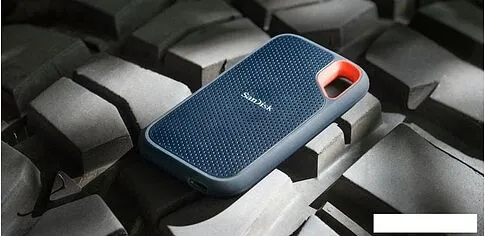 Внешний накопитель SanDisk Extreme V2 SDSSDE61-1T00-G25 1TB