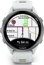 Умные часы Garmin Forerunner 970 47 мм (белый/зеленый)