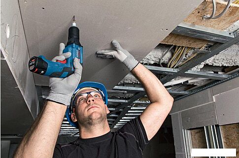 Шуруповерт Bosch GTB 12V-11 Professional (два аккумулятора)