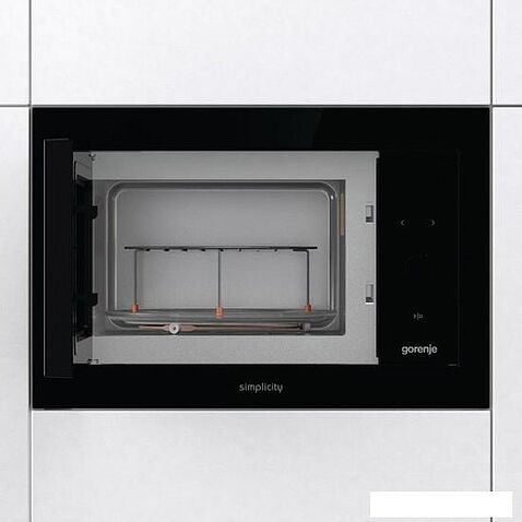 Микроволновая печь Gorenje BM235G1SYB