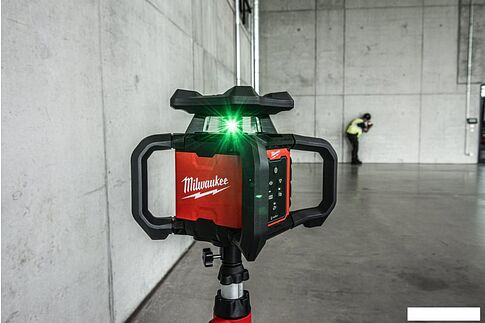 Лазерный нивелир Milwaukee M18 RLOHVG300-501C 4933493194 (с 1-им АКБ)