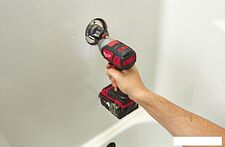 Ударный винтоверт Milwaukee M18 BID-402C [4933443580]