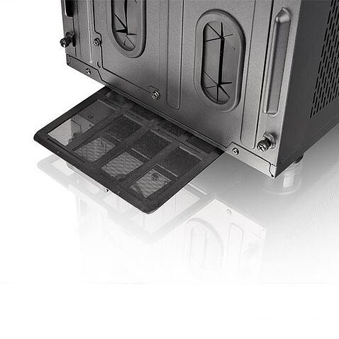 Корпус Thermaltake Core X71 Tempered Glass Edition [CA-1F8-00M1WN-02]