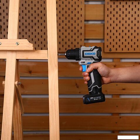 Дрель-шуруповерт Deko Loner 20V PRO 085-1010 (с 2-мя АКБ, кейс)