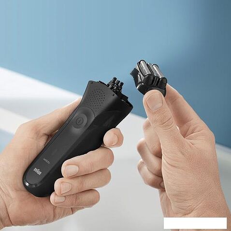 Электробритва Braun Series 3 300s (черный)