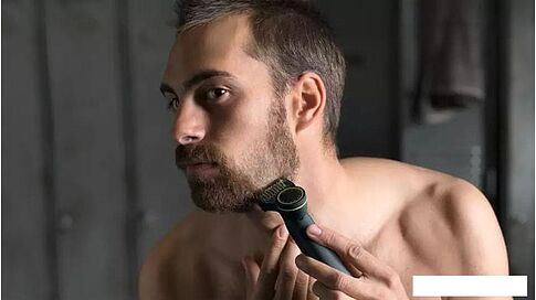 Триммер для бороды и усов Philips OneBlade Pro QP6530/15