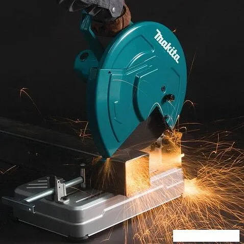 Дисковая пила Makita LW1400