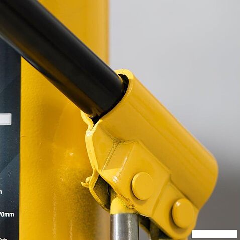 Бутылочный домкрат Deli DQ71004 4т