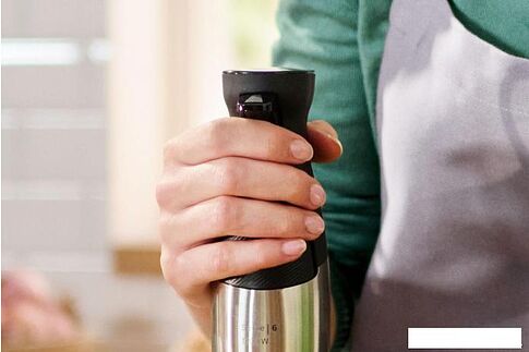 Погружной блендер Bosch MSM6M871