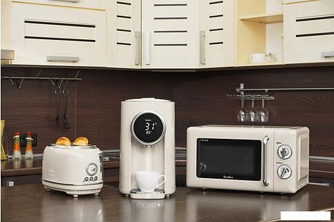 Микроволновая печь Tesler Elizabeth MM-2045 (бежевый)