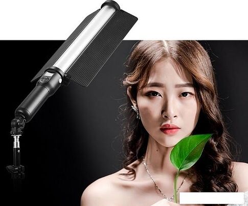 Лампа Godox LC500