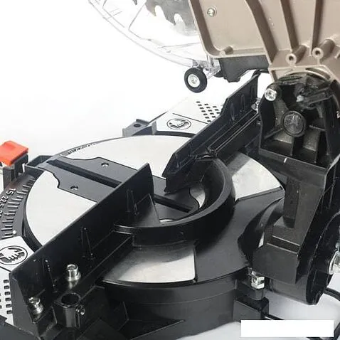 Торцовочная Patriot MS 303