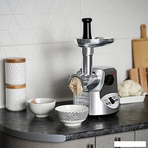 Мясорубка Aresa AR-2105