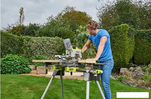 Торцовочная пила Ryobi R18MS216-0 (без АКБ)