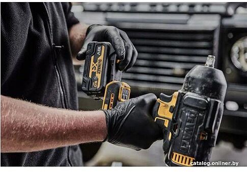 Гайковерт DeWalt DCF900P2G (с 2-мя АКБ, ложемент)
