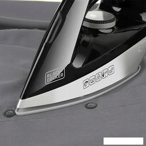 Утюг Black & Decker BXSS2200E
