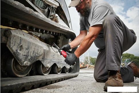 Трещотка Milwaukee M12 FUEL M12FHIR38LR-0 4933480791 (без АКБ)