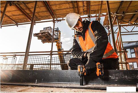 Гайковерт AEG Powertools BSS 18S12BL2-0 4935480060 (без АКБ)