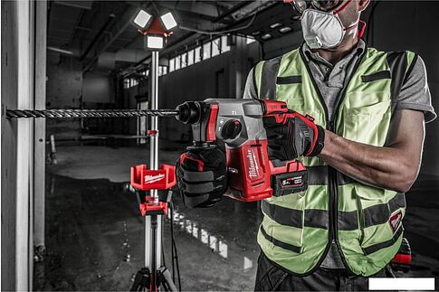 Перфоратор Milwaukee M18 BLH-502X 4933478894 (с 2-мя АКБ, кейс)