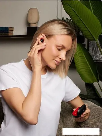 Наушники AccesStyle Fiesta TWS (черный/красный)