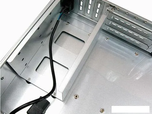 Корпус Procase EB205L-B-0