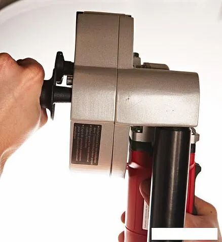 Штроборез Milwaukee WCE 30 [4933383855]